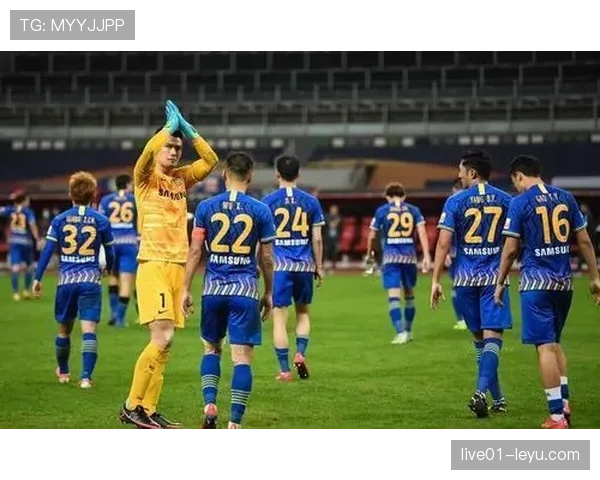 昔日并肩作战，今朝场上死敌：足球宿敌对决引爆球迷关注