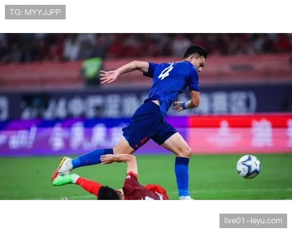 申花中场创造力枯竭，越踢越乱对争冠形势产生影响